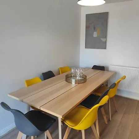 Shoreline Seaside Holiday Home Aberavon Beach Порт-Толбот Экстерьер фото