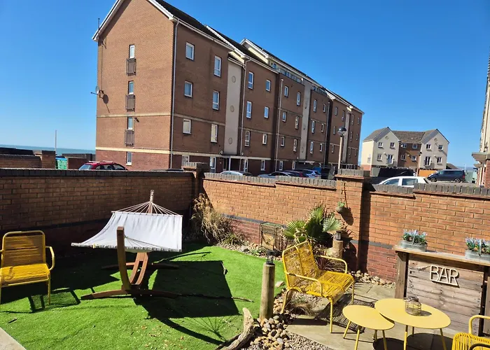 Shoreline Seaside Holiday Home Aberavon Beach